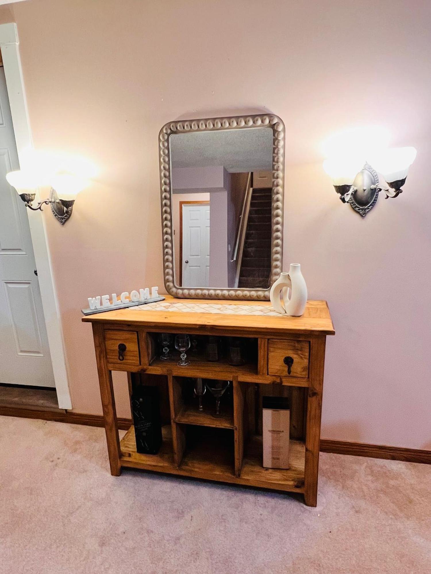A Classic Homely Basement Suite! Chestermere Zewnętrze zdjęcie
